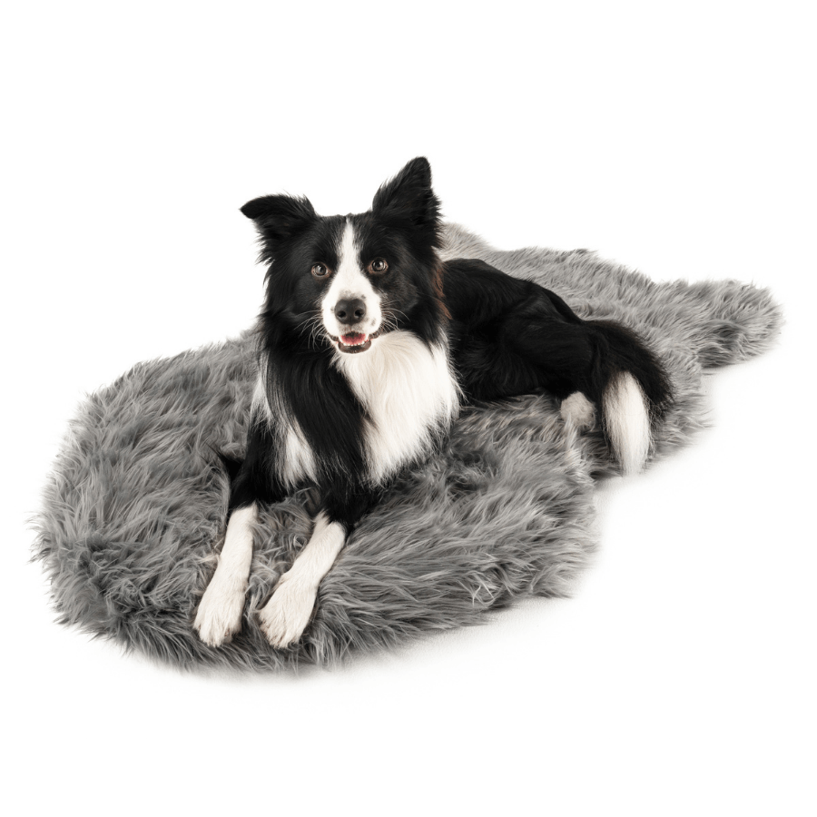 PupRug™ Faux Fur Orthopedic Dog Bed - Curve Charcoal Grey