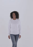 Load and play video in Gallery viewer, Gildan 18000 Sweatshirt.mp4